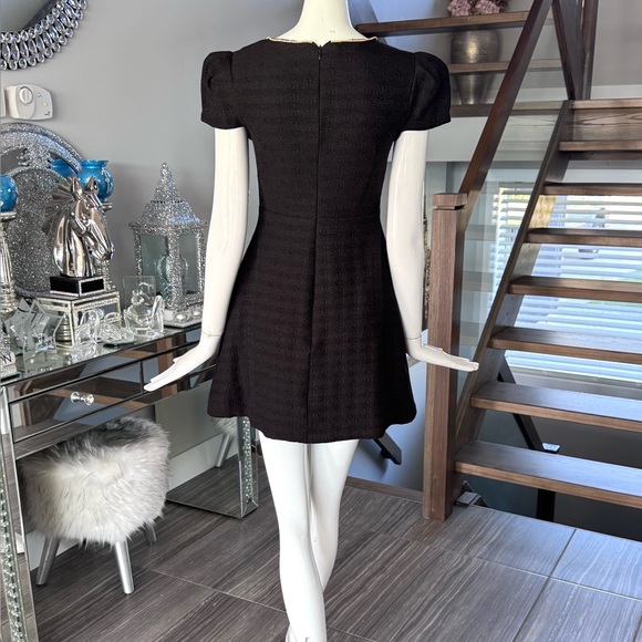 New 🌙 Chic Black and Gold Mini Dress - Picture 6 of 16